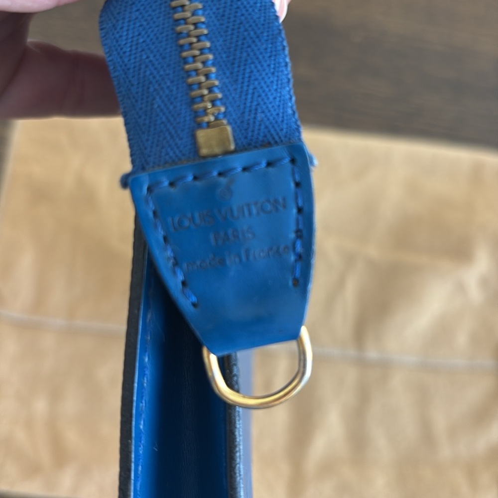 Louis Vuitton Blue Epi Leather Accessories Pochette w/ Dust Bag and COA - Picture 8 of 15